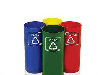 Coletores de lixo reciclável